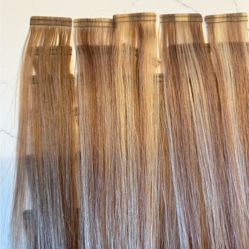 Donna Bella 16” Extensions (50 indiv. pieces) - Picture 2 of 6